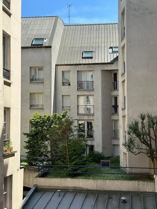 Appartement Rue Des Ecoles Paris 0*,  France